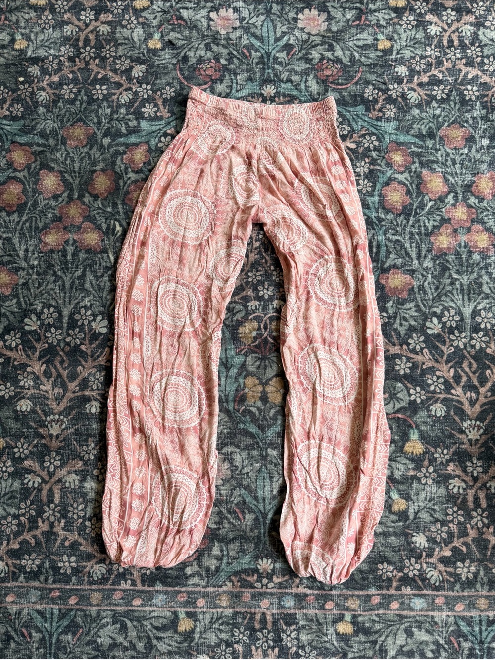 Lotus and Luna Women's Pink Printed Harem Pants s/m
